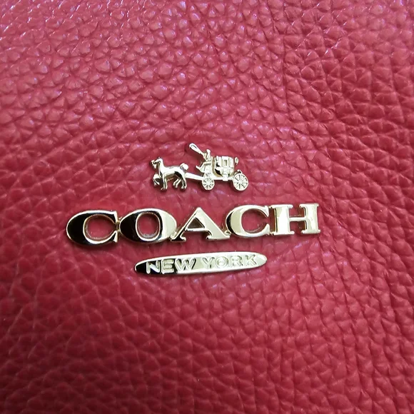 COACH Harley Hobo in Red Pebble Leather F38259 - Picture 2 of 3